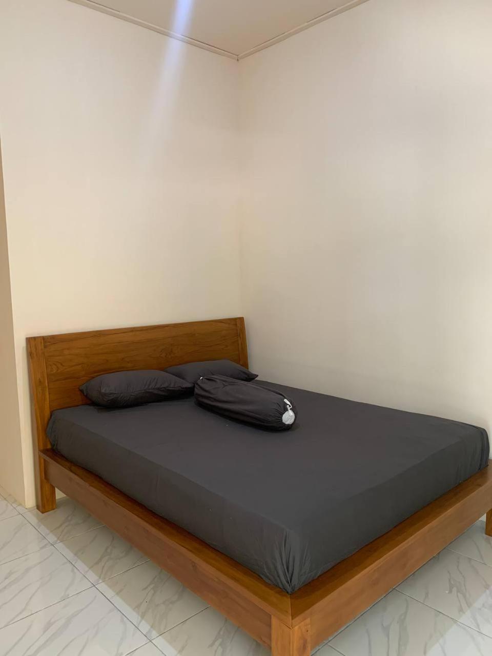 Dikky Guest House Near Bangsal And Sira Pemenang Εξωτερικό φωτογραφία